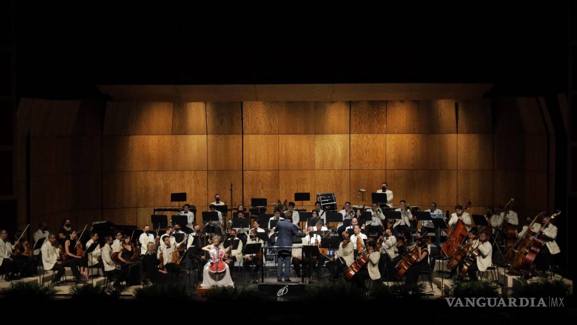$!Saltillo, Coah. Mex. 24 de marzo del 2022 Concierto de la Orquesta Filarmónica del Desierto con la participación estelar de la chelista María Coll