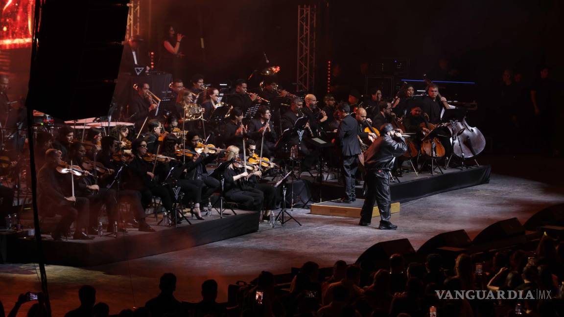 $!Yandel conquista Saltillo con una histórica noche de reggaetón con la Filarmónica de Desierto
