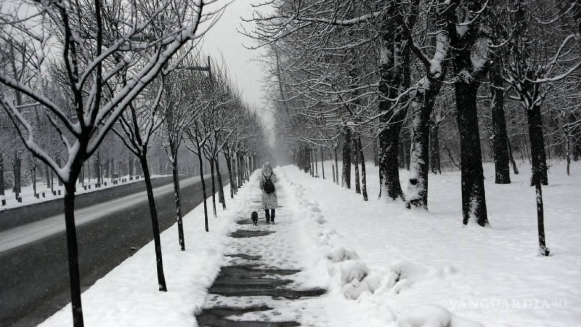 Tormenta invernal causa gélidas temperaturas en Europa