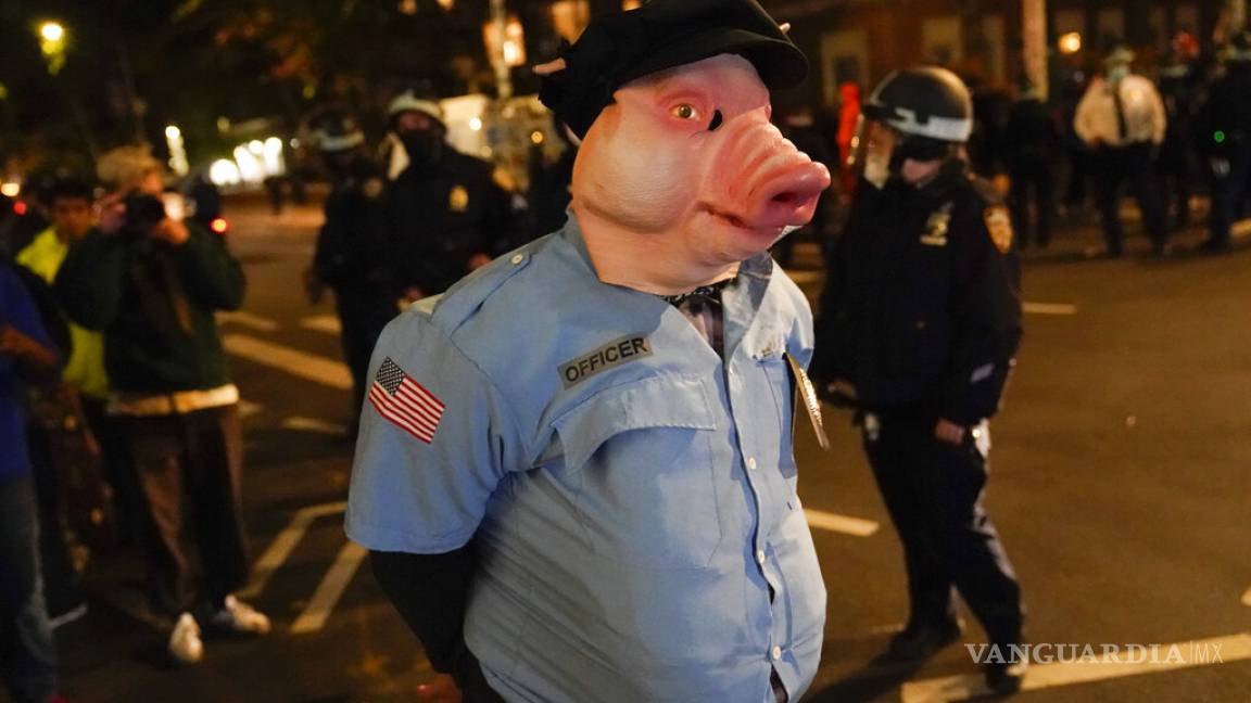 Arrestan a decenas de manifestantes contra Trump en Nueva York