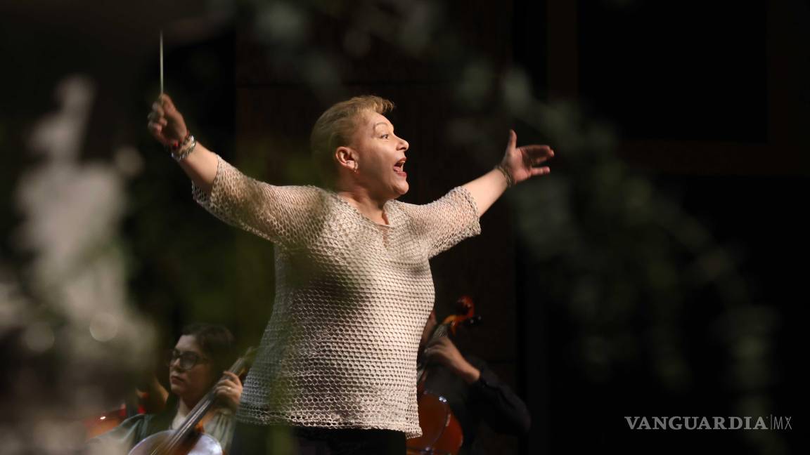 $!La Orquesta Metropolitana de Saltillo celebra al Teatro Fernando Soler con Tchaikovsky y Piazzolla