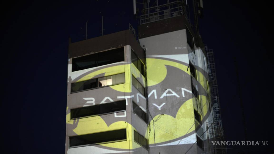 Celebran Batman Day en Saltillo con presentación de novela