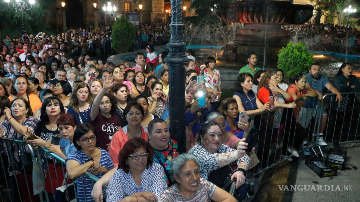$!Festeja Mijares a todas las mamás de Saltillo