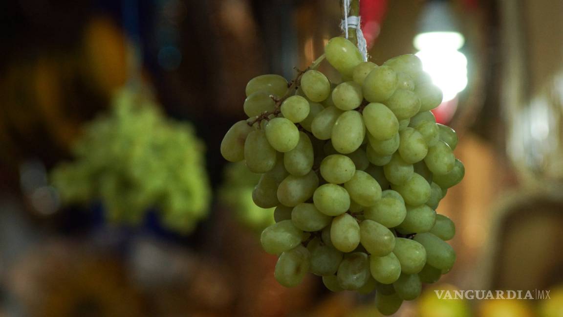 Sienten comerciantes ‘floja’ la venta de uva para la cena de Fin de año