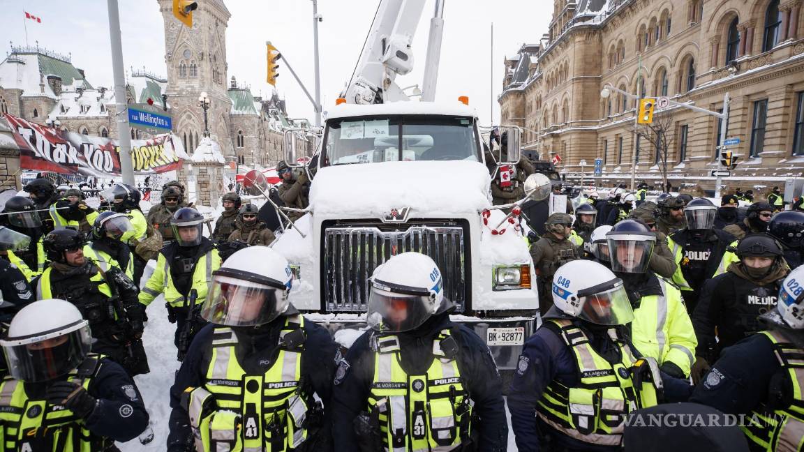 $!Para el sábado en la tarde, los manifestantes se habían retirado de la calle frente a la Colina del Parlamento.