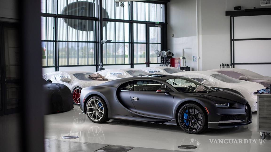 $!Bugatti fabrica el Chiron número 200 y lo celebra con un modelo especial