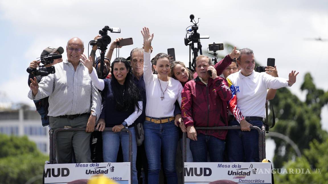 $!MarÍa Corina Machado encabezó las manifestaciones que se realizaron en Caracas luego de un llamado a defender el voto | Foto: AP