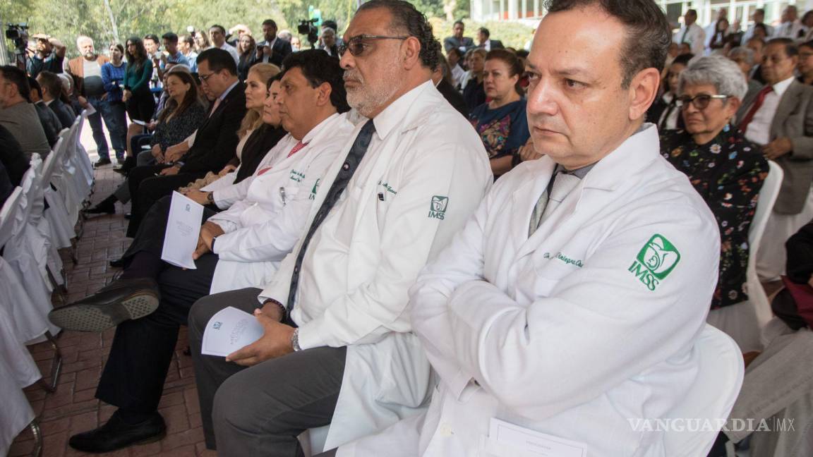 IMSS: sueldos para plazas a médicos especialistas, hasta los 51 mil pesos