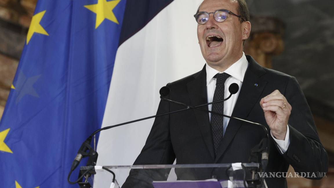Confirman positivo a COVID al primer ministro de Francia