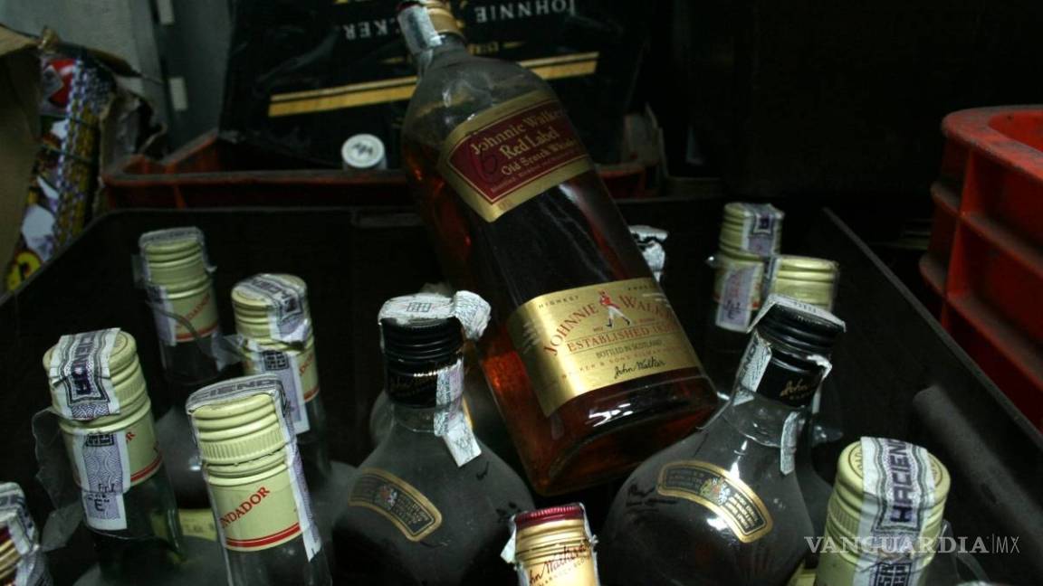 Con el desabasto de bebidas alcoholicas aumenta la cifra de muertos a 100 por alcohol adulterado