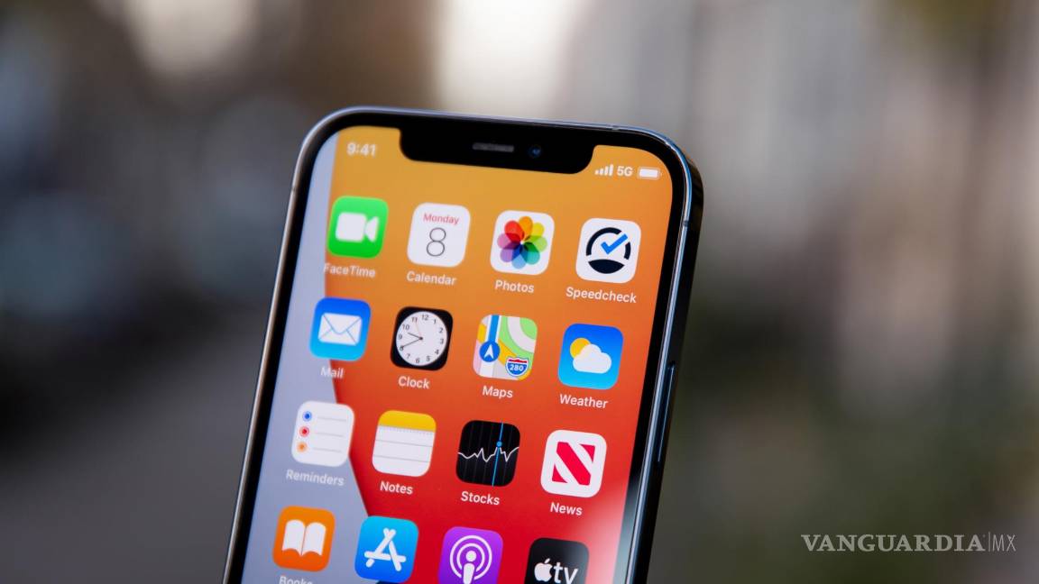 $!Las prohibiciones evitan que los estudiantes se desplacen por las redes sociales y envíen mensajes de texto acosadores.