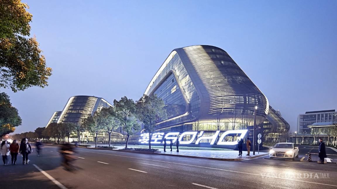 $!Zaha Hadid Architects donde trabaja el mexicano Edgar Payán, diseña un estadio para el mundial de Qatar