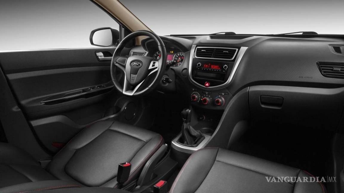 $!Así es el JAC J4, auto chino que compite contra Versa, Aveo y Vento en México