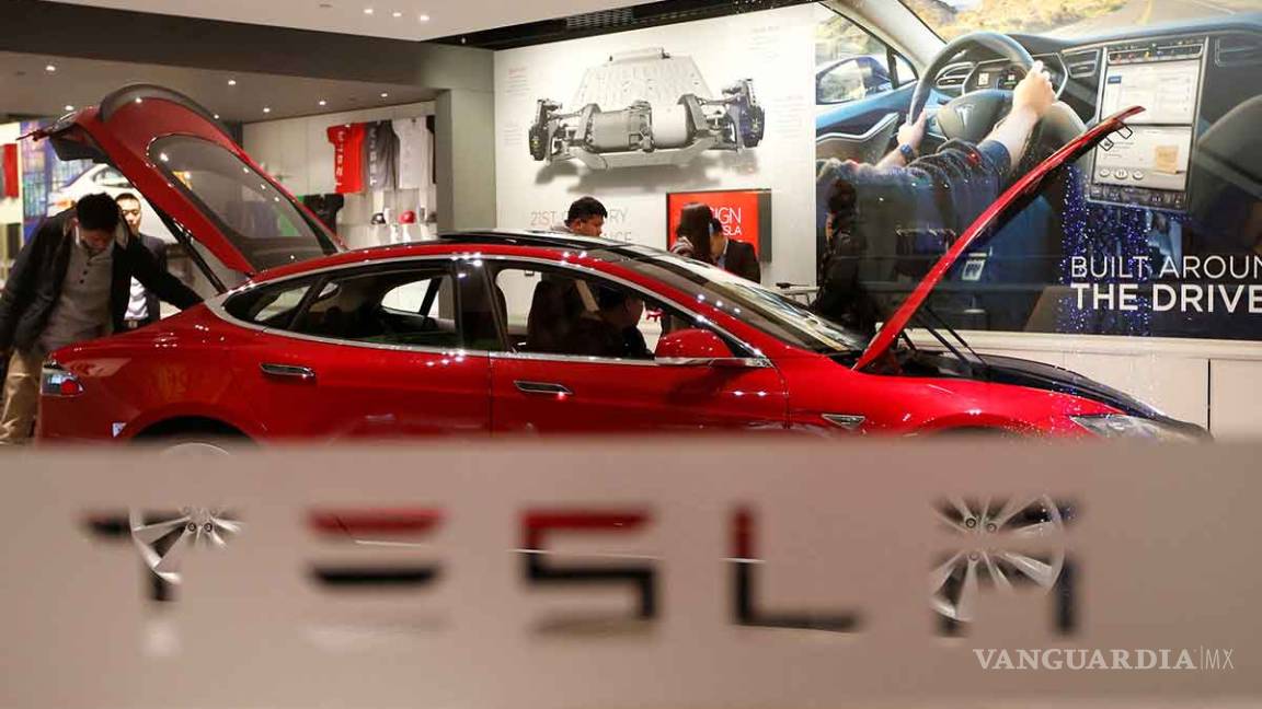 Musk en problemas, anuncia reorganización completa en Tesla
