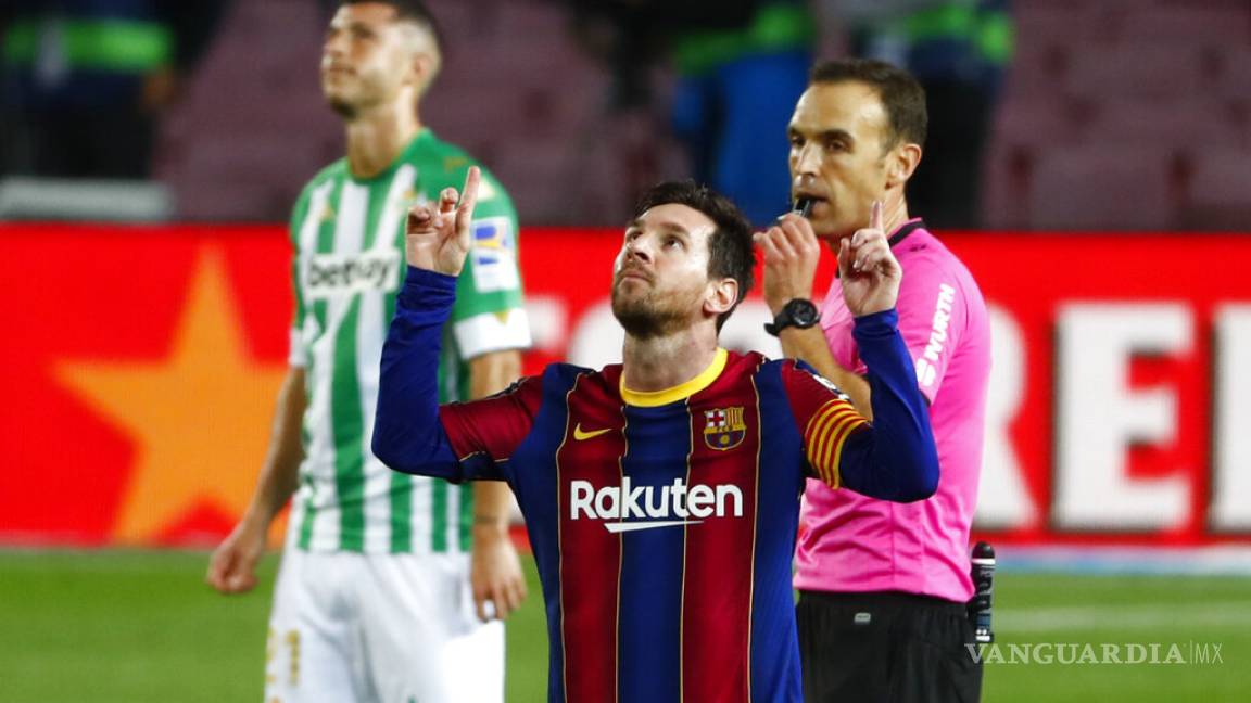 Messi sale de la banca para comandar la goleada del Barcelona