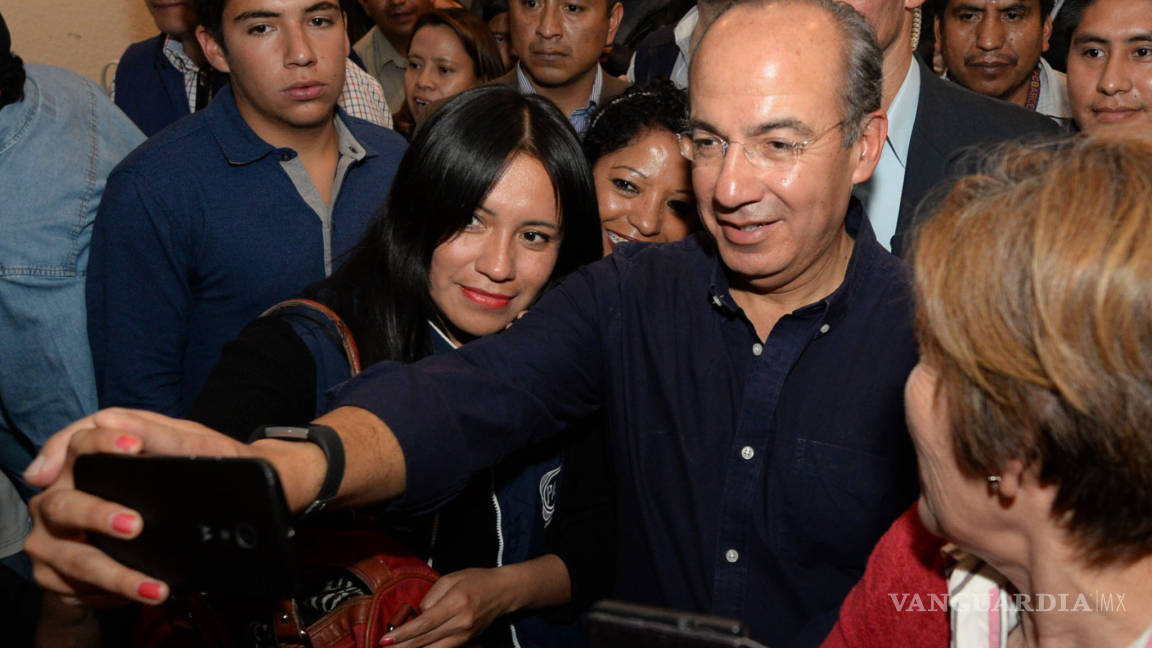 Morena alista queja contra Felipe Calderón por comentarios hacia Delfina