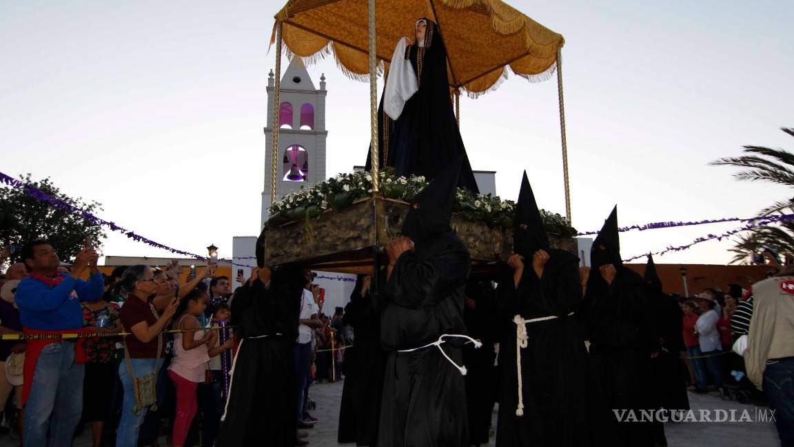 $!La procesión del silencio se apodera de Viesca
