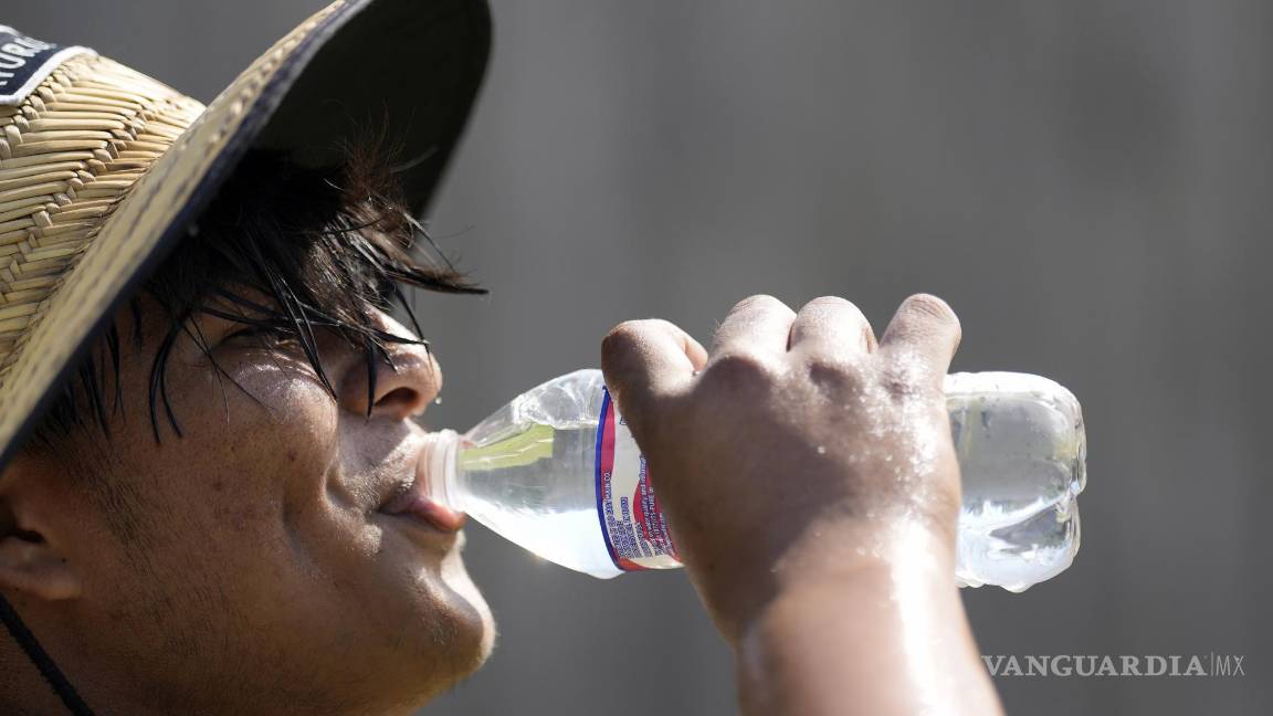$!Los especialistas anticipan que las altas temperaturas se mantendrán en las próximas semanas.