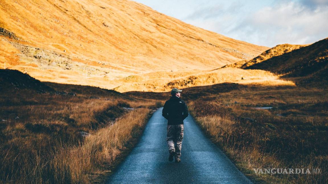 $!Al caminar, activas grupos de músculos grandes, como los glúteos y los cuádriceps.