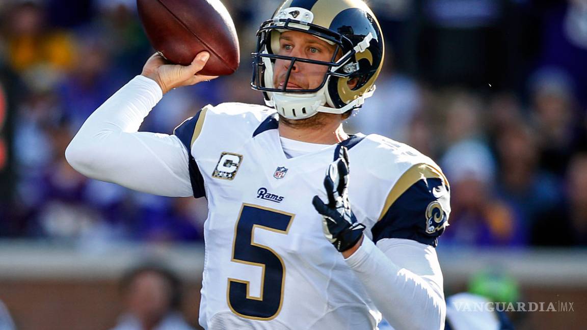 $!Rams liberan al mariscal Nick Foles