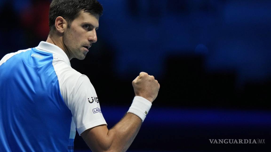 Djokovic sigue firme a Semifinales en Copa Masters