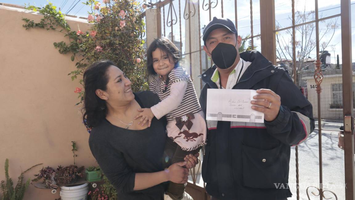 ¡Saltillo, intenta no llorar! Niños reciben cartas con respuesta de Santa Claus (video)