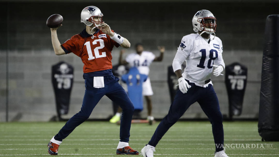 Los Patriots practican bajo techo de cara al Super Bowl LIII