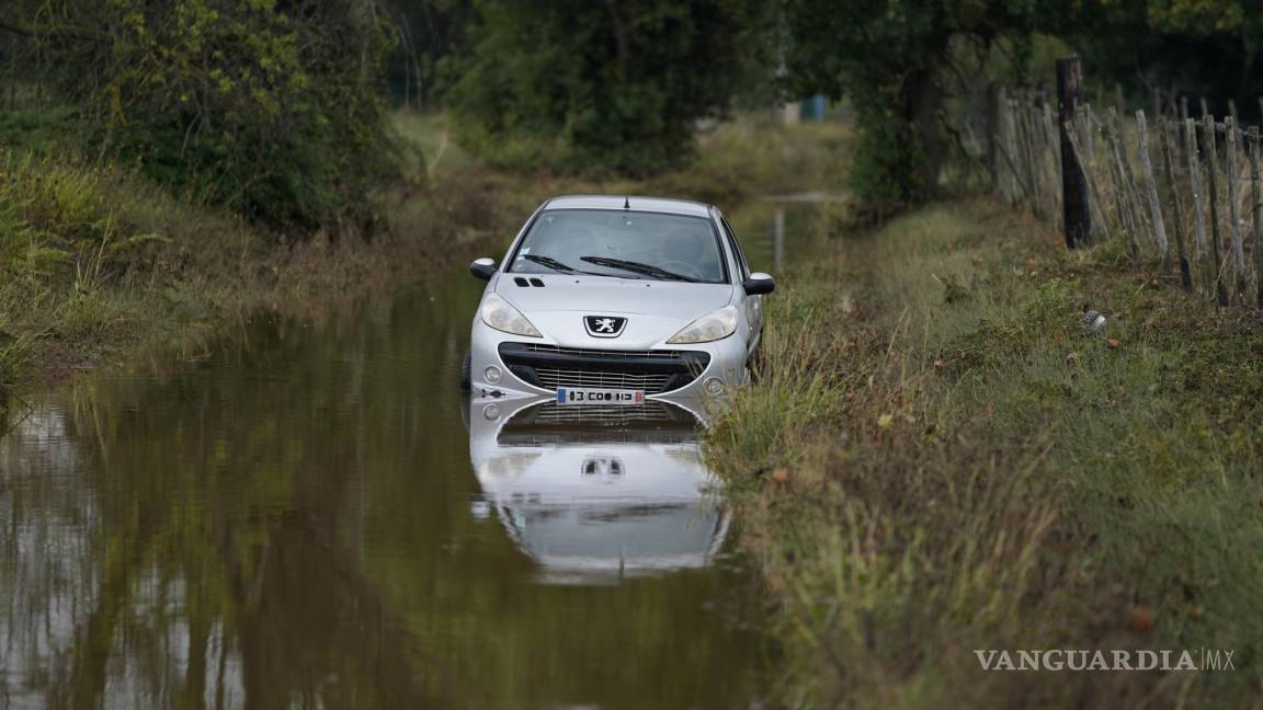 Inundaciones repentinas ahogan a aldeas en el sur de Francia