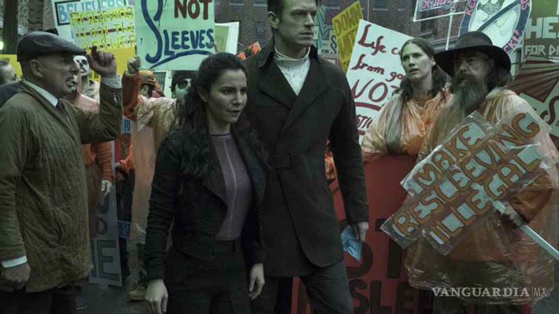 $!¿Que harás en el puente? Un 'encerrón' con Martha Higuareda