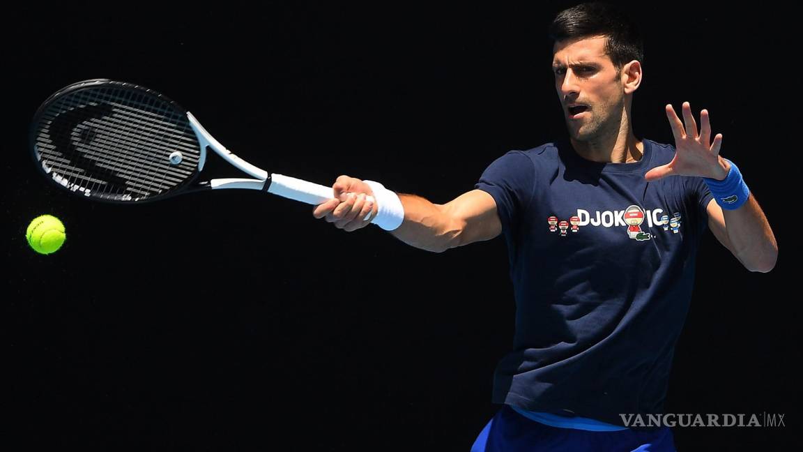 Admite Novak Djokovic “errores humanos” en sus documentos y haber saltado la cuarentena por COVID-19