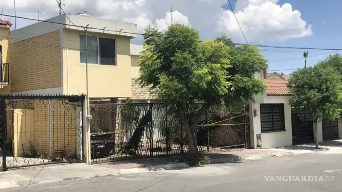 $!En la escena del crimen quedó un mensaje escrito en un espejo con lápiz labial, que la madre reconoció como la letra de su hijo.