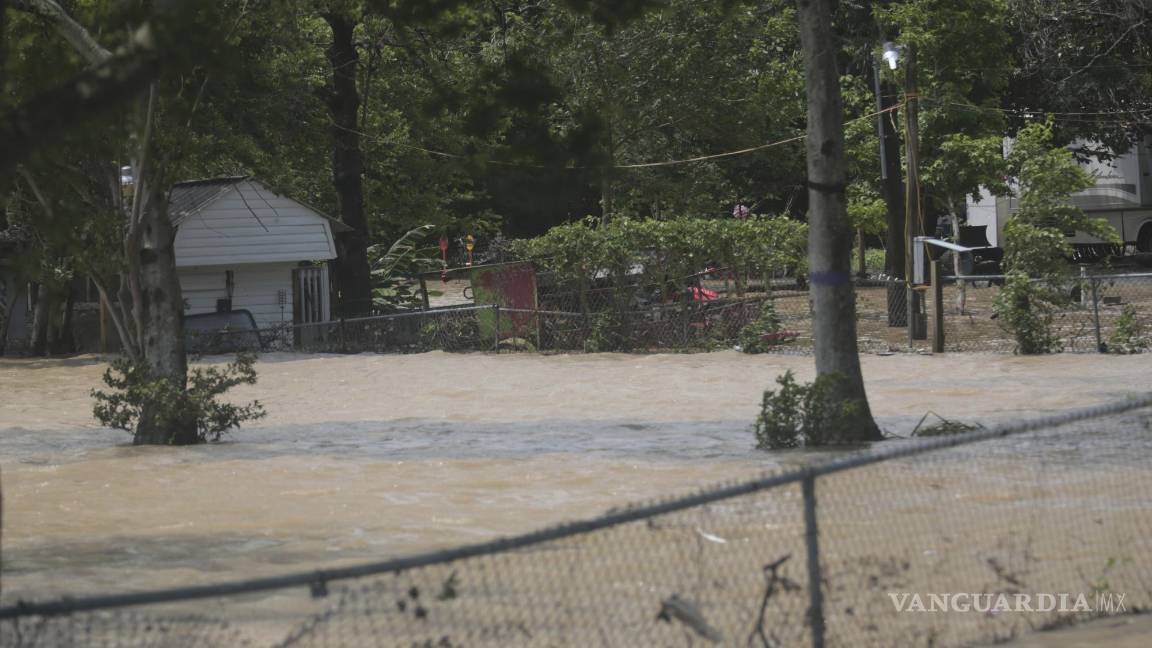 $!La crecida del río San Jacinto originó severas inundaciones en áreas aledañas a Houston.