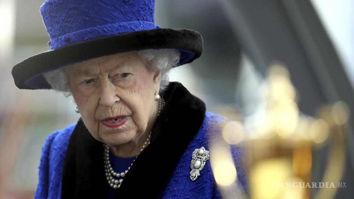 Reina Isabel II rechaza cortésmente título de “Vieja del año”