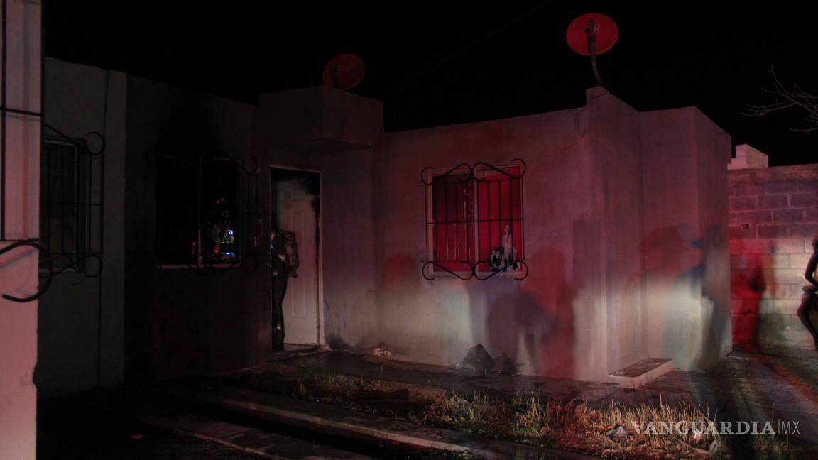 Arroja mujer, bomba molotov a la casa de su ex en Saltillo