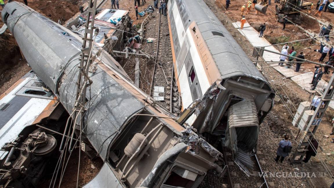 Al menos 6 muertos y 86 heridos al descarrilarse tren de pasajeros en Marruecos