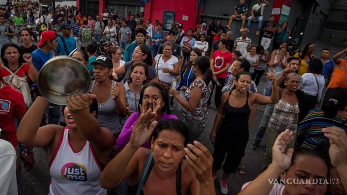 Más de 400 detenidos por saqueos en Venezuela