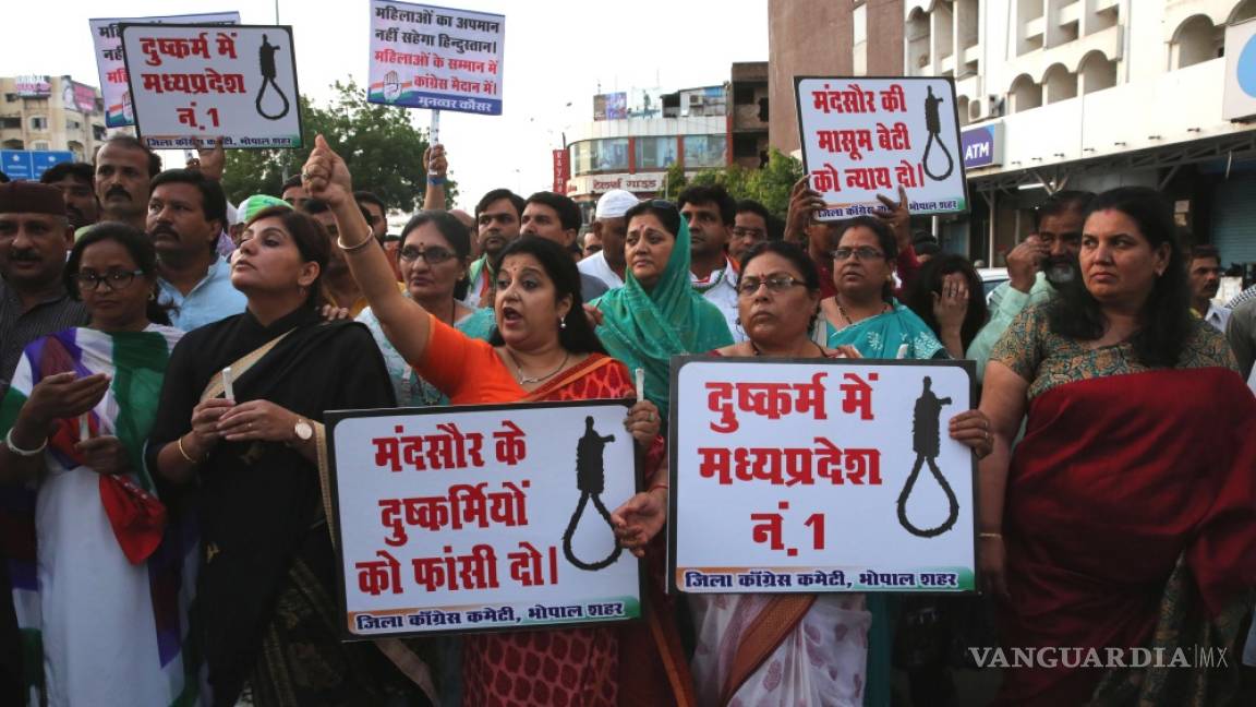 Protestan en la India por violación a una niña de ocho años