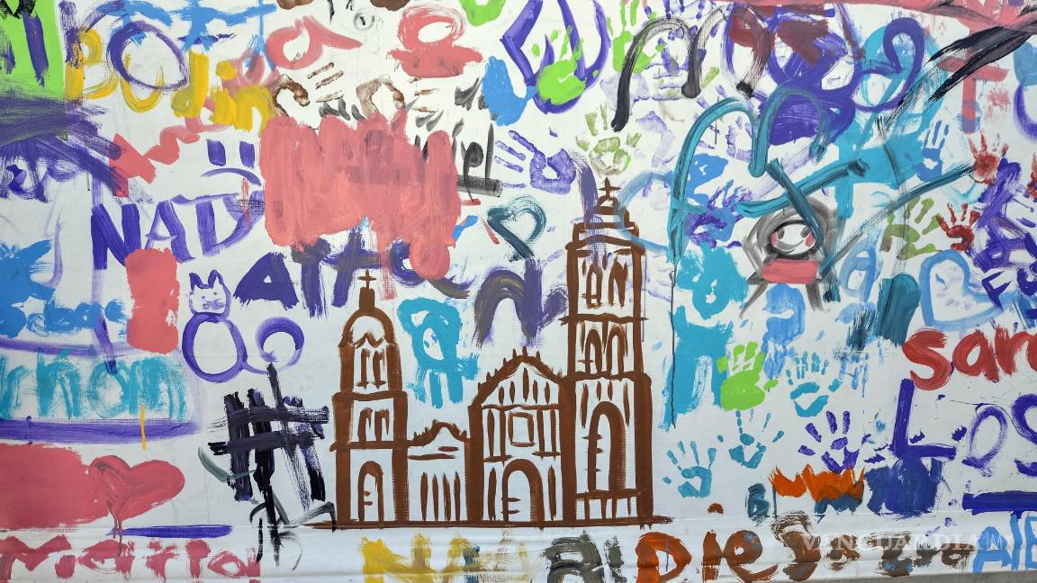 $!Cada quien con su técnica y talento, retrató sus elementos preferidos de la ciudad, como lo fue la Catedral.