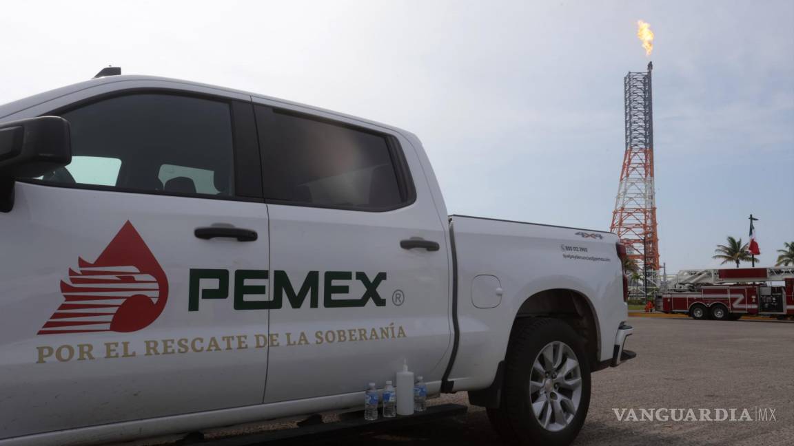 Pemex recurre a préstamos más caros con bancos