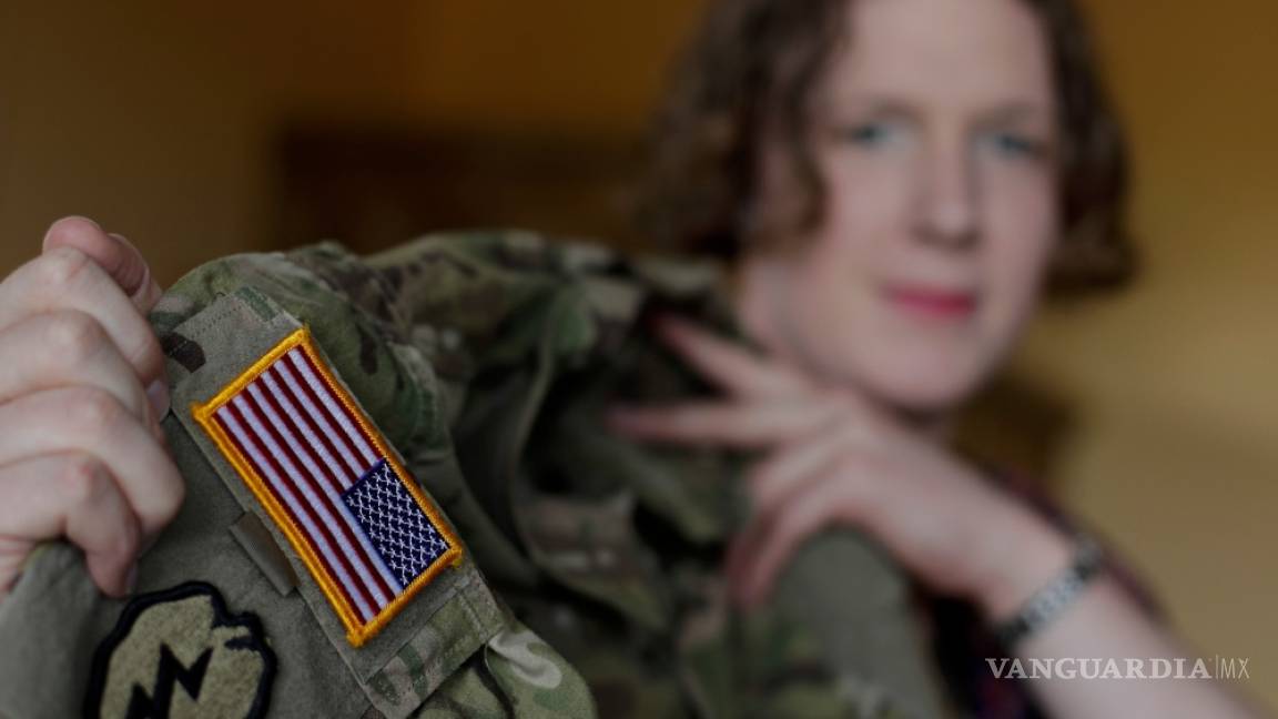 “Soy transgénero”, revela una soldado del Ejército estadounidense