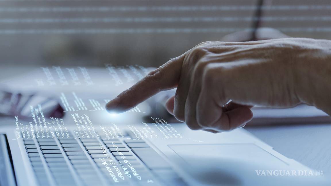 $!Cada clic deja un rastro en internet, por lo que es importante conocer nuestra huella digital y saber protegerla.