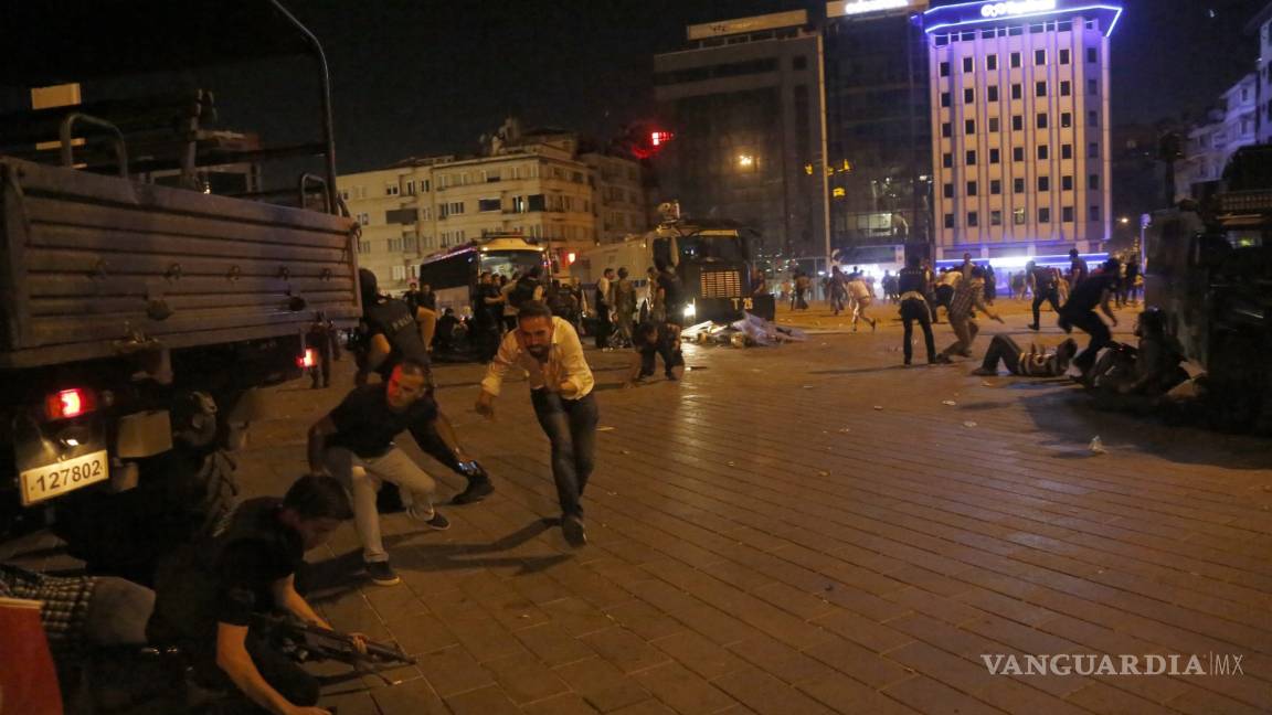 Intento de golpe de estado ha dejado 42 muertos en Ankara