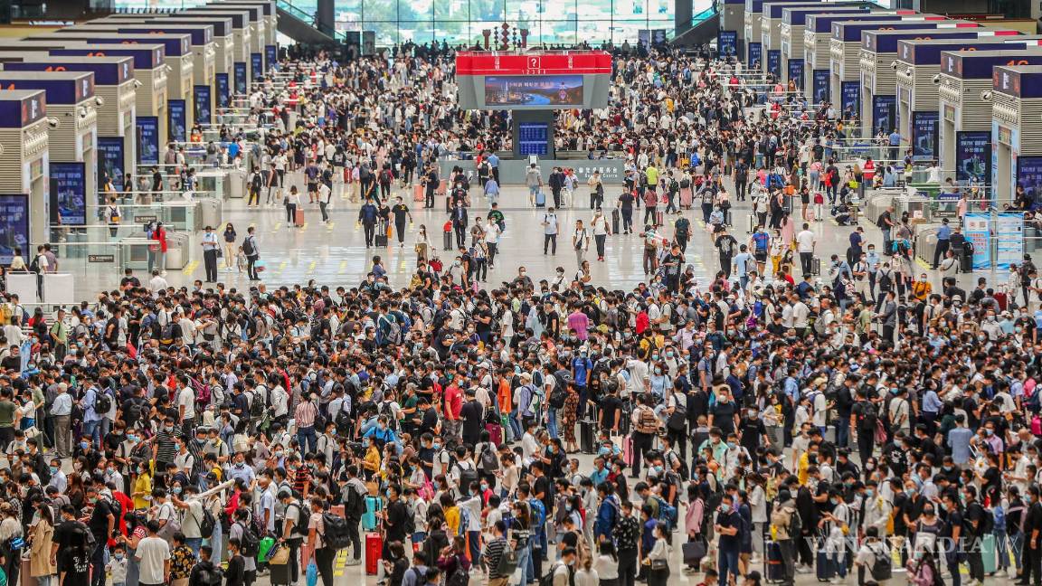 $!La prohibición amenaza con cortar el flujo de trabajadores y componentes adicionales necesarios para acelerar la producción antes de la temporada navideña