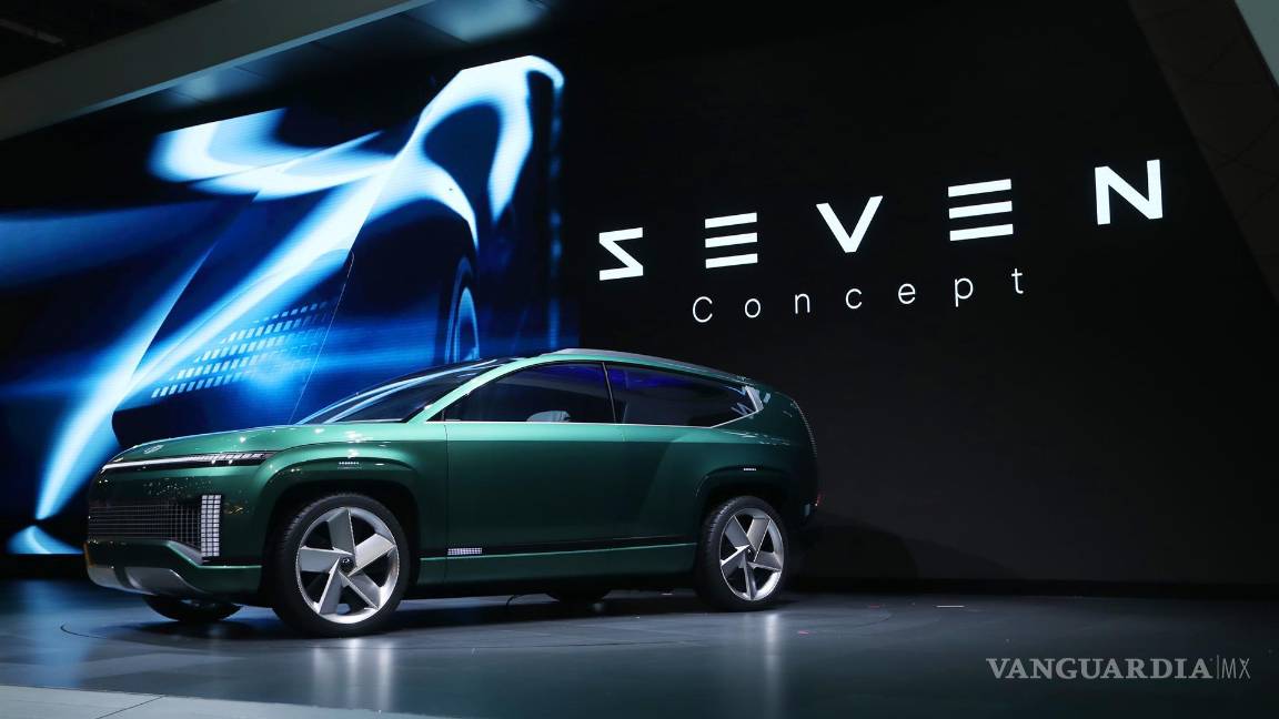 $!El Hyundai Seven Concept se presenta en Automobility LA en Los Ángeles, California. EFE/EPA/David Swanson