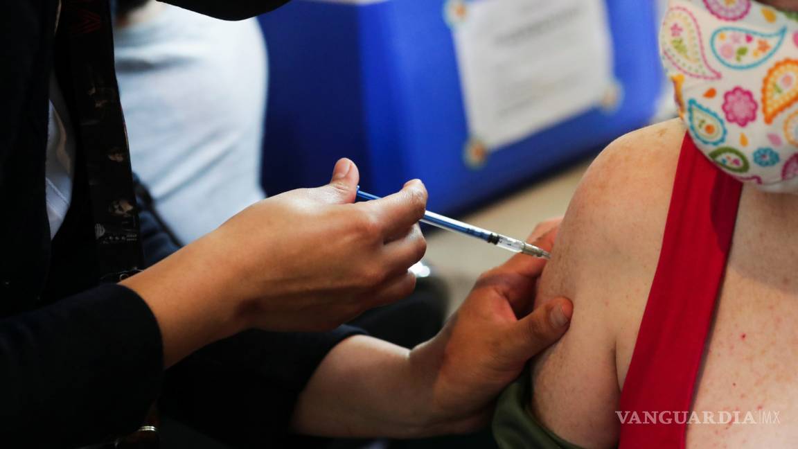 Europa rechaza acaparar vacunas contra COVID-19 como afirman en México