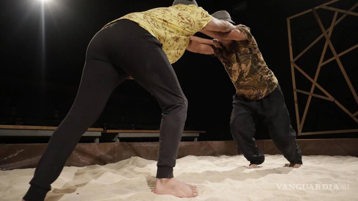 $!‘Los gatos me vieron huir’: Ficticias o reales, las adolescencias en abandono llegan a escena