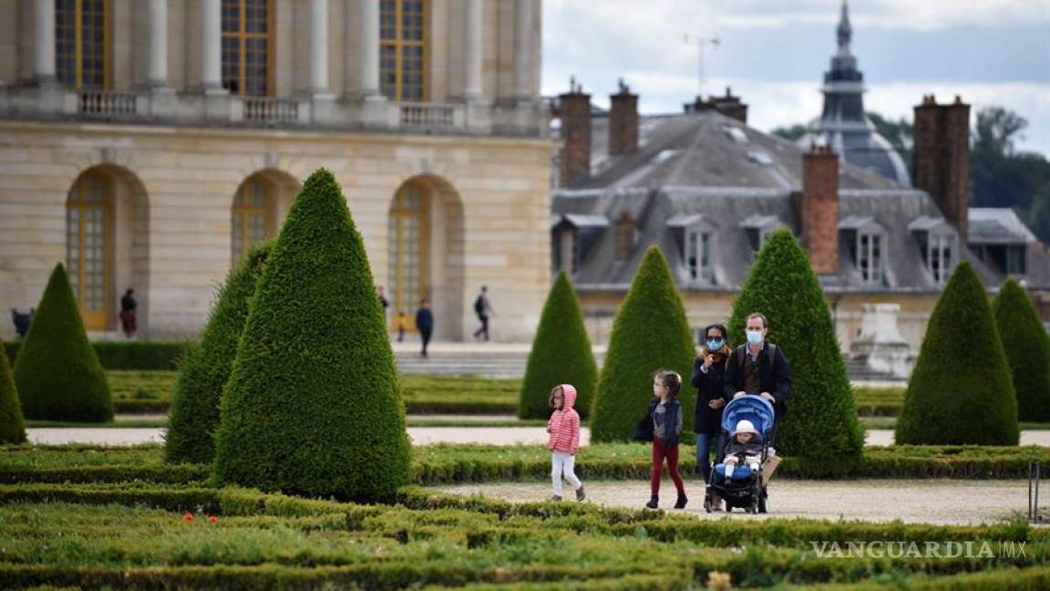 Tras más de dos meses Palacio de Versalles reabre sus puertas a los visitantes