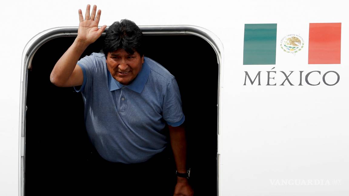 $!Ya en México, ¿Evo Morales le niega abrazo a Marcelo Ebrard?