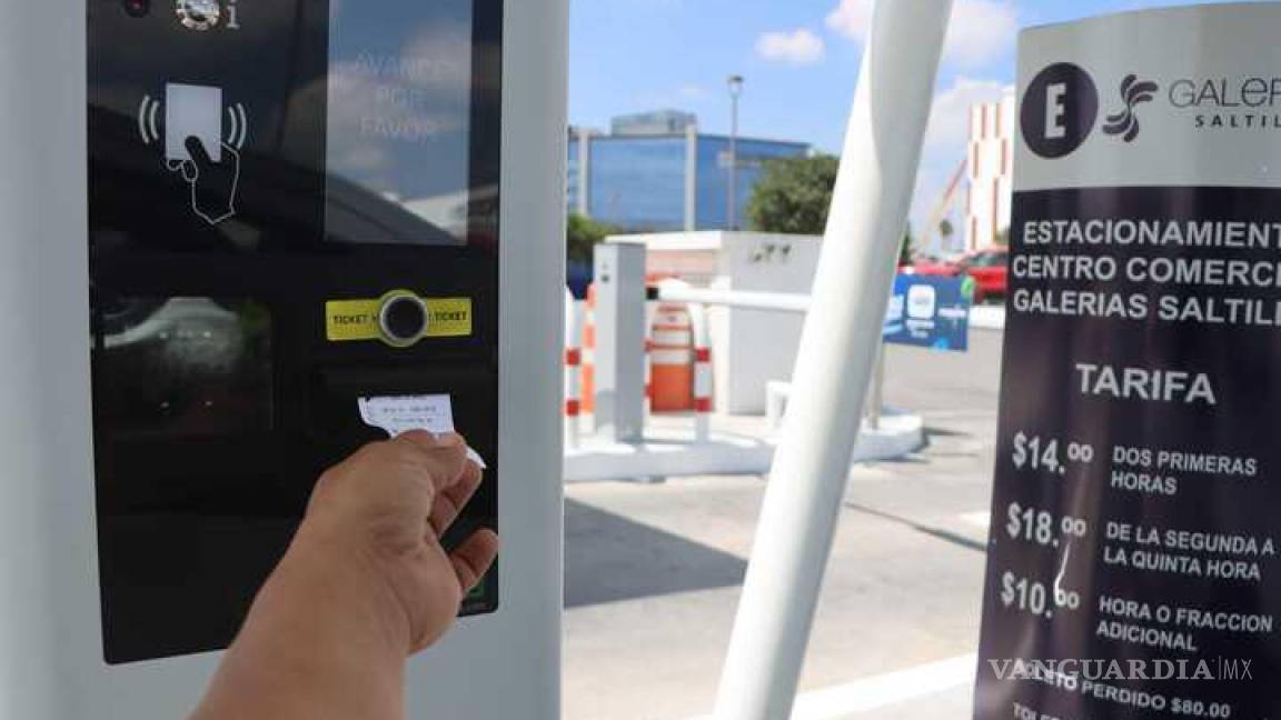 Ya se había propuesto eliminar cobro en estacionamientos de plazas comerciales en Saltillo... quedó en letra muerta