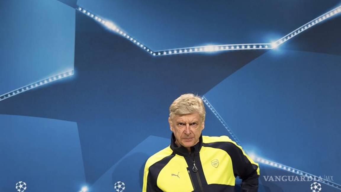 $!"Aquí o en otro lugar” seguirá entrenando la próxima campaña: Wenger